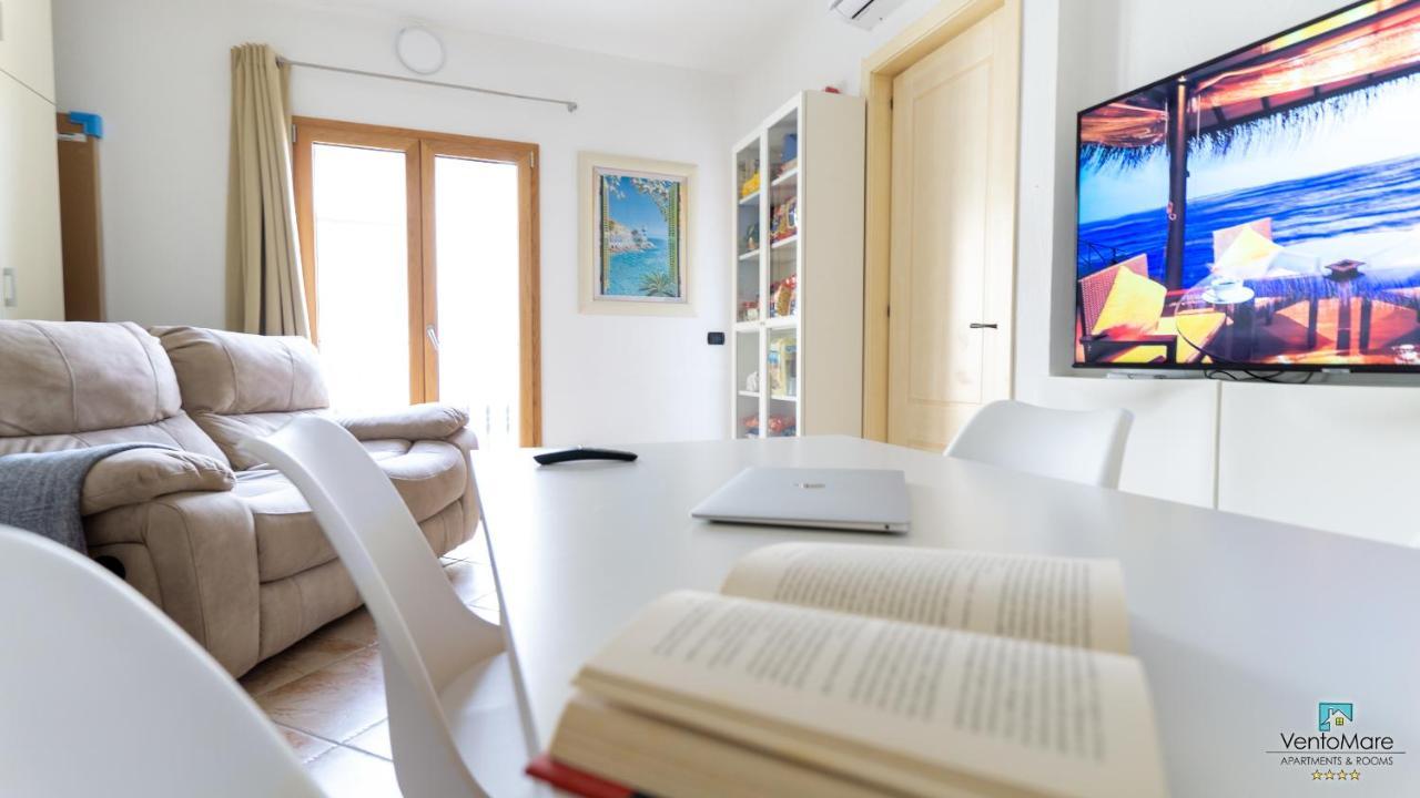 Residence Il Vento E Il Mare Palau Zewnętrze zdjęcie